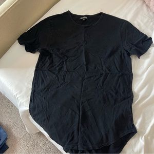 Men’s Long Black Tee